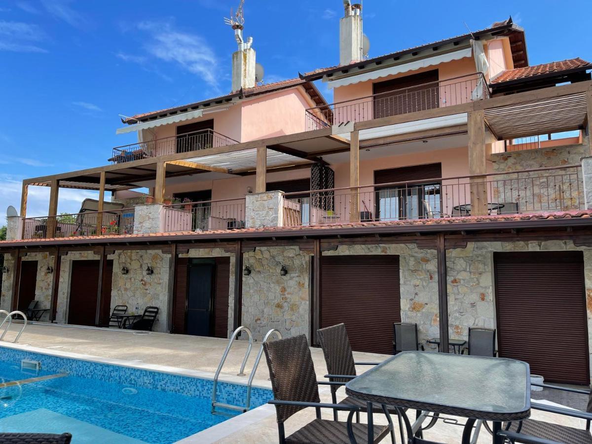 Captain'S Apartments Pefkochori Ngoại thất bức ảnh