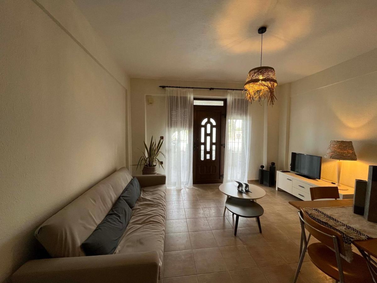 Captain'S Apartments Pefkochori Ngoại thất bức ảnh