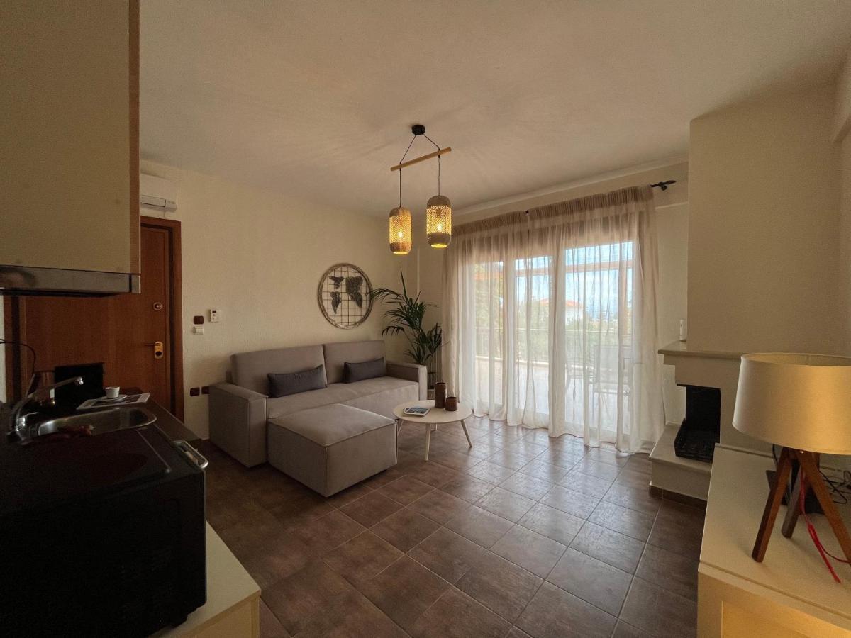 Captain'S Apartments Pefkochori Ngoại thất bức ảnh
