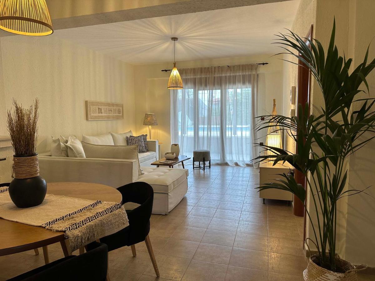 Captain'S Apartments Pefkochori Ngoại thất bức ảnh