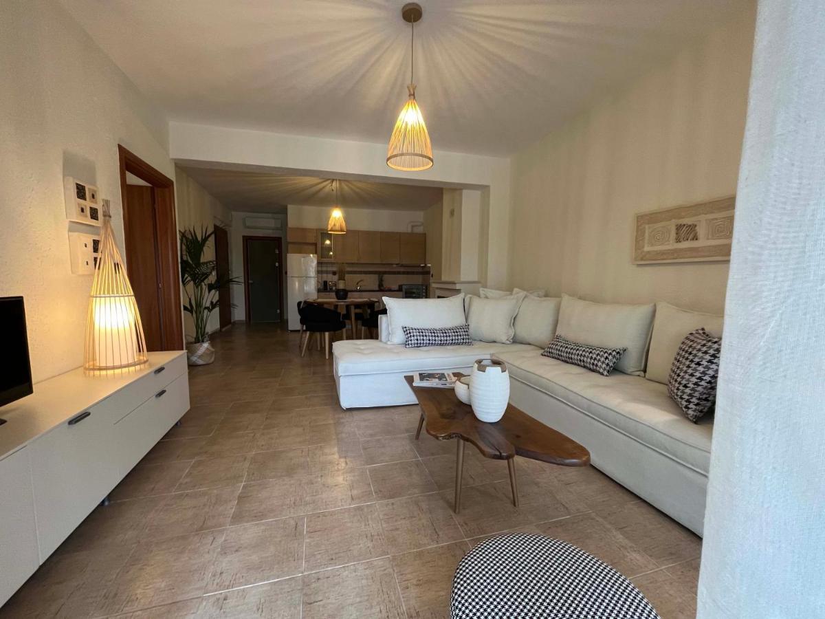Captain'S Apartments Pefkochori Ngoại thất bức ảnh